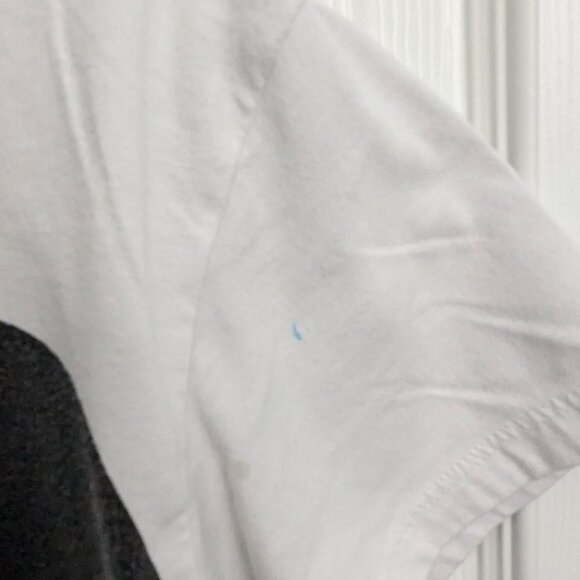 Disney White Minnie Mouse T-Shirt, Girl's XL (14-16), Red Polka Dot Dress - Picture 5 of 12